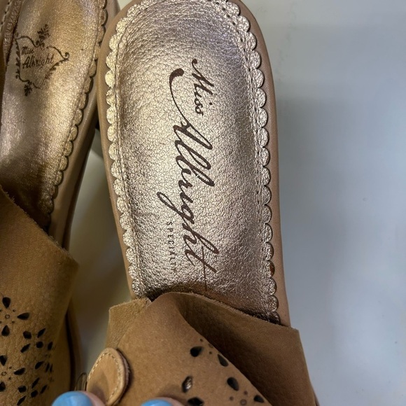 Miss Albright Peep Toe Sling Back Sandals - Picture 7 of 9